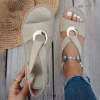 Lucina | Sandalias cómodas con argolla dorada