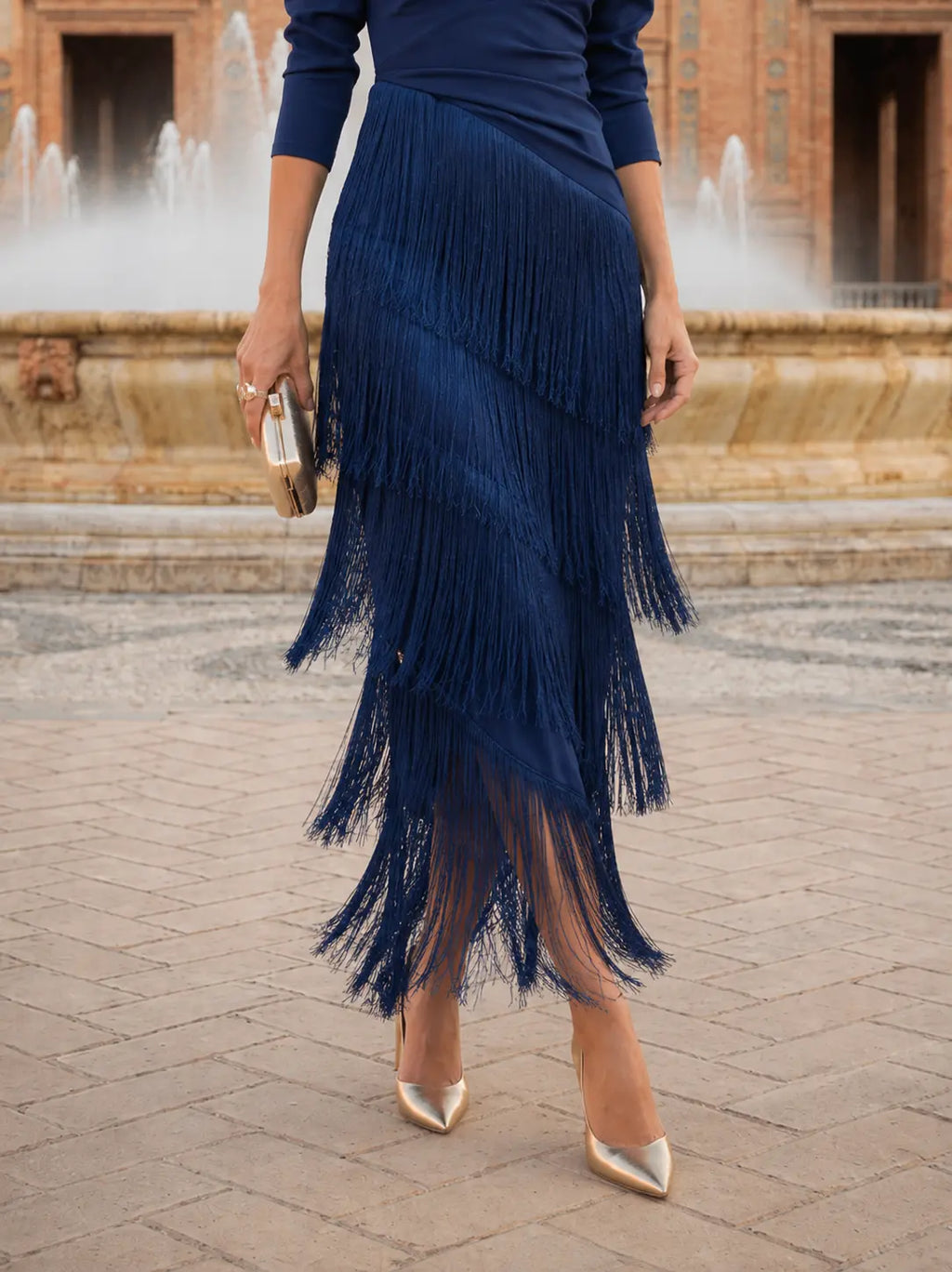 Doria | Vestido midi con flecos en capas y manga larga