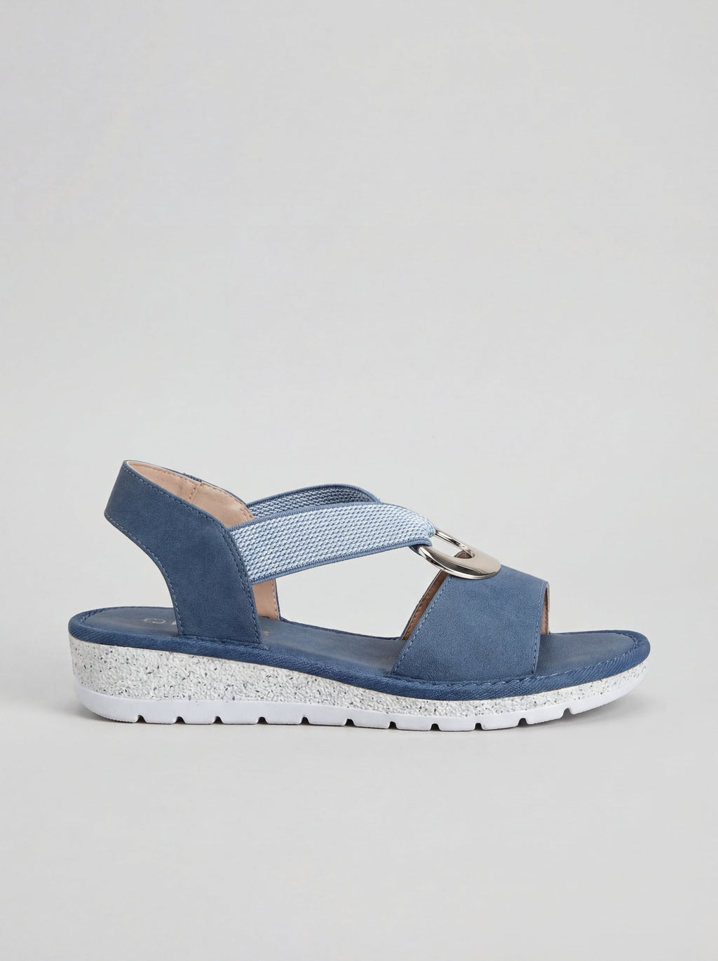 Lucina | Sandalias cómodas con argolla dorada