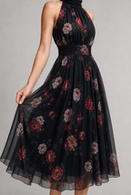 Soraya | Vestido midi floral con cuello halter