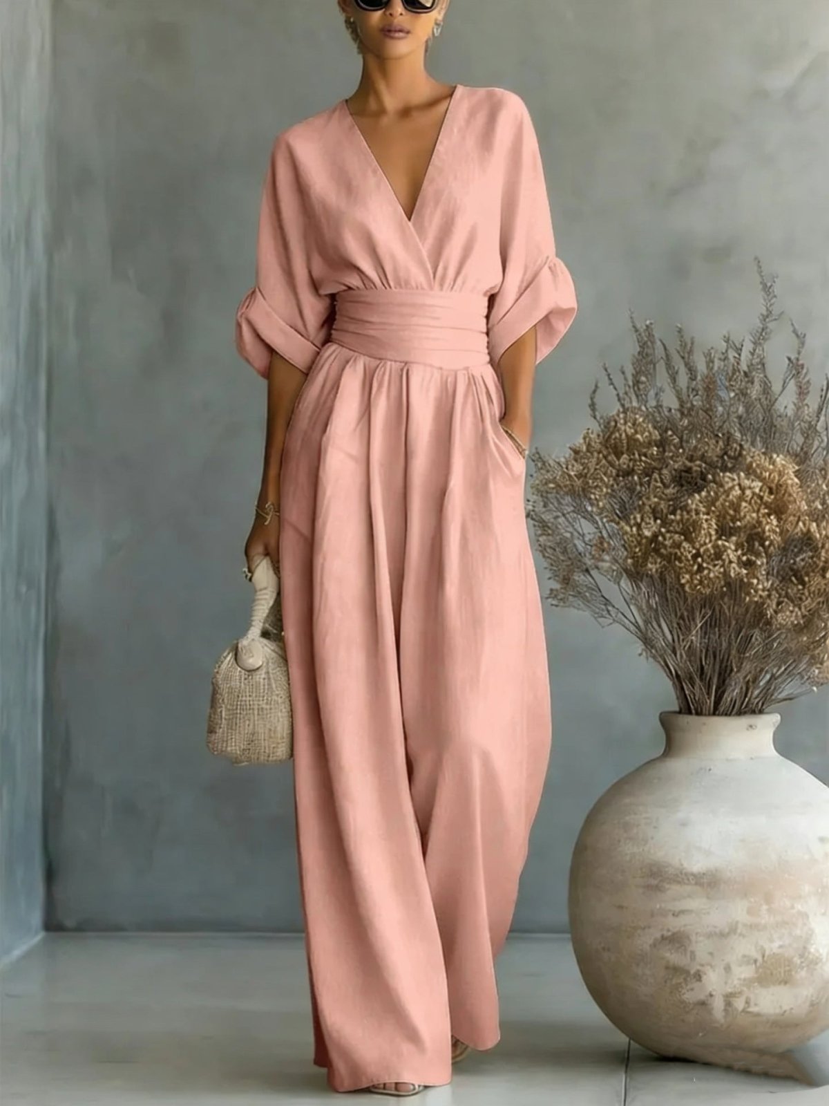 Noelle | Vestido con escote en V, espalda descubierta y mangas fluidas