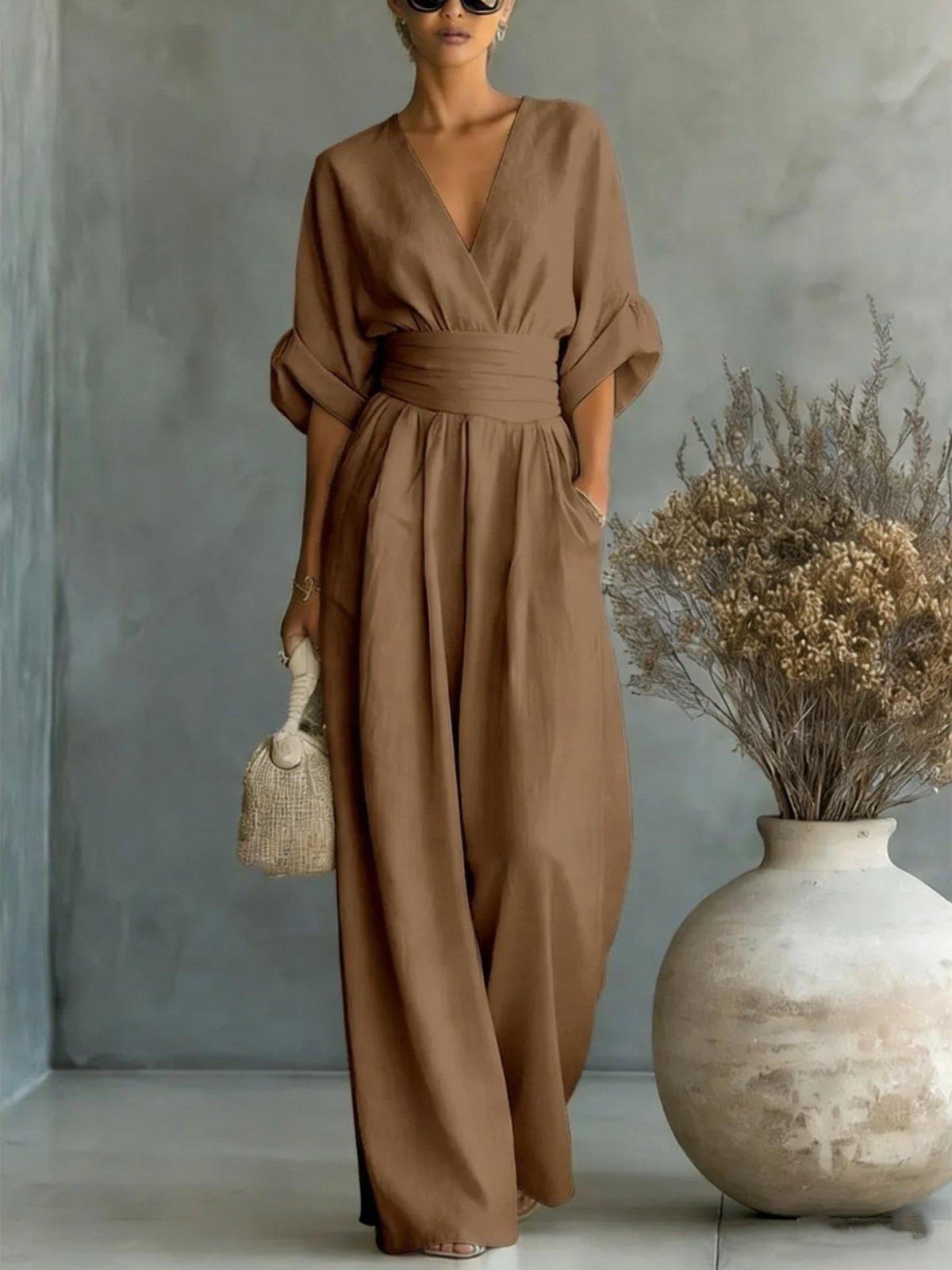 Noelle | Vestido con escote en V, espalda descubierta y mangas fluidas